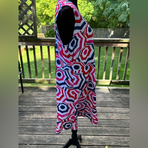 Lands' End Colorful Geometric Dress swimsuit cover up - Picture 3 of 9
